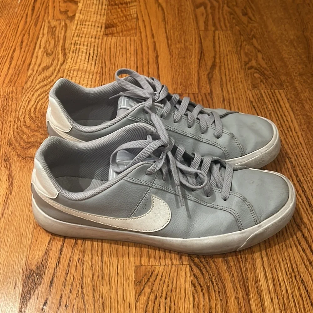 Nike Men’s Blue Sneakers Size US 10
